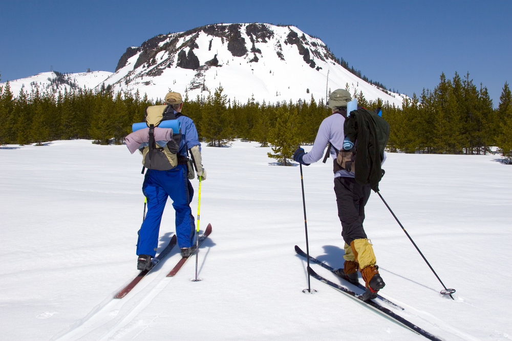 cross country skiers, oregon cascades, mountains, skiing