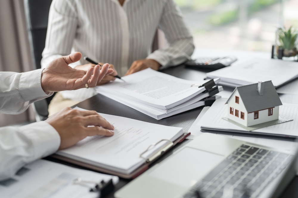 real estate investors, contracts, investment property purchase